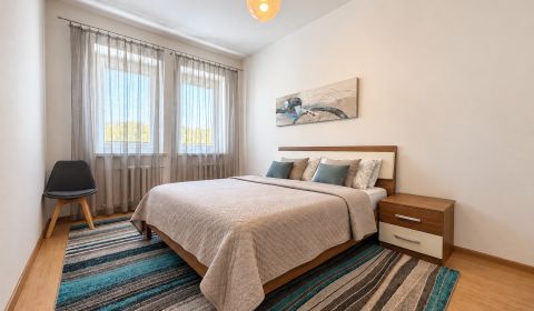 Pronájem Byt 3+1, Byt 3+1, Pribinove sady, Ilava, Slovensko