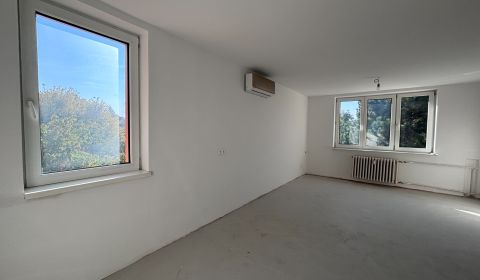 Prodej Byt 3+1, Byt 3+1, Lipová, Piešťany, Slovensko