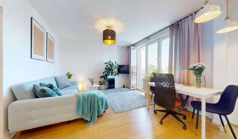 BA/RUŽINŮ-Pronájem předělaného 2i bytu s balkonem ve skvělé lokalitě