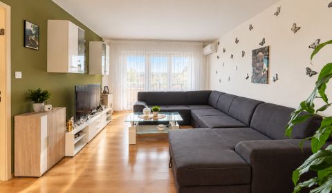 Prodej Byt 3+1, Byt 3+1, Topoľčany, Slovensko