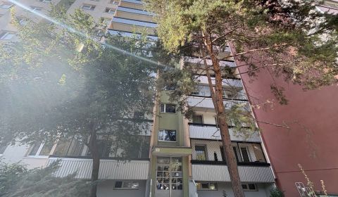 Prodej Byt 1+1, Byt 1+1, Ľuda Zúbka, Bratislava - Dúbravka, Slovensko