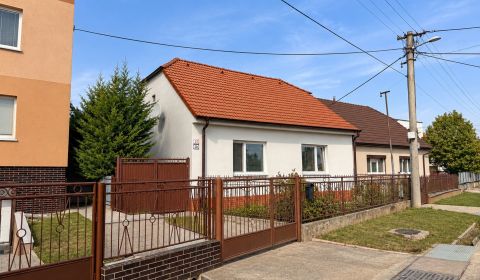 Prodej Rodinný dům, Rodinný dům, Orechová, Trnava, Slovensko