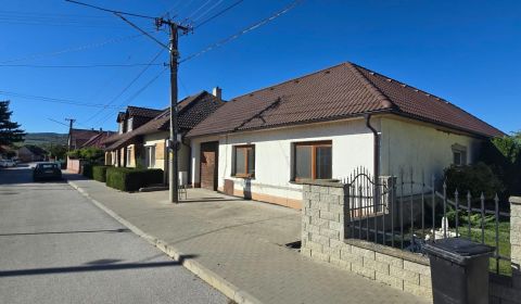 Prodej Rodinný dům, Rodinný dům, Osloboditeľov, Nové Mesto nad Váhom, 