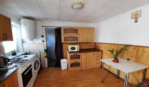 Rodinný dům, Horný Ohaj, pronájem, Nitra, Slovensko