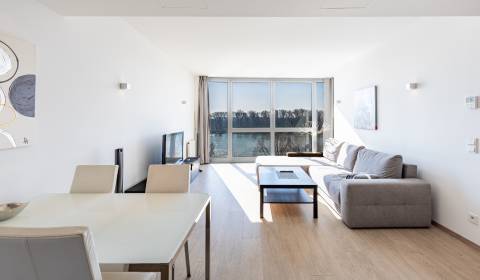 Pronájem Byt 2+1, Byt 2+1, Pribinova, Bratislava - Staré Mesto, Sloven