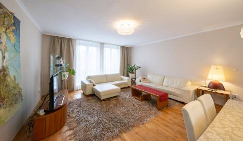 Pronájem Byt 3+1, Byt 3+1, Zámocká, Bratislava - Staré Mesto, Slovensk