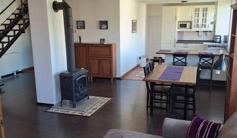 Pronájem Byt 4+1, Byt 4+1, Súťažná, Bratislava - Ružinov, Slovensko