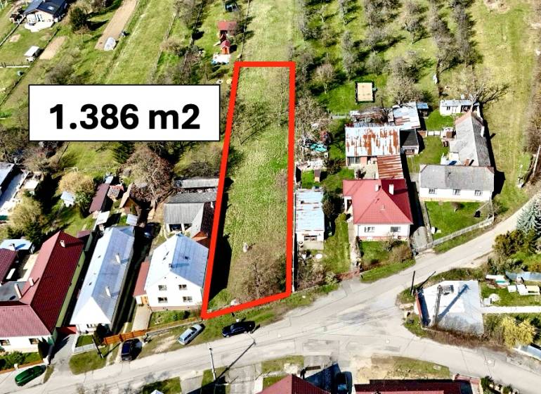 Pozemek na výstavbu domů v Moravském Lieskovém, rozloha 1.386 m2, v okolí domy.