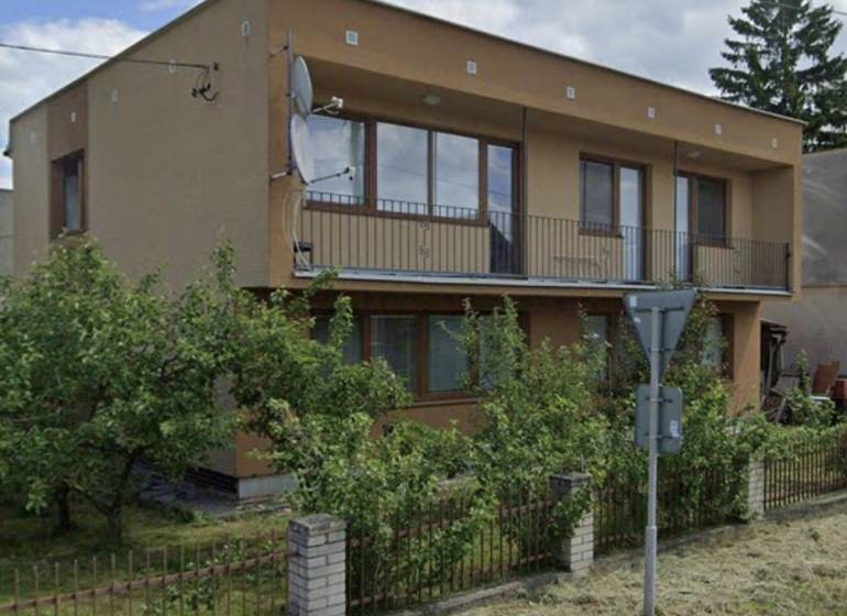 Rodinný dům v Ducovém na ulici Ducové 40 se zahradou a balkonem.