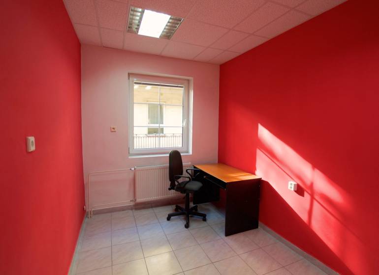 Samozřejmě, poskytněte mi prosím text, který chcete přeložit do češtiny.