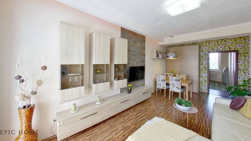 2-izbovy-byt-s-balkonom-BA-Ruzinov-Strkovec-Living-Room.jpg