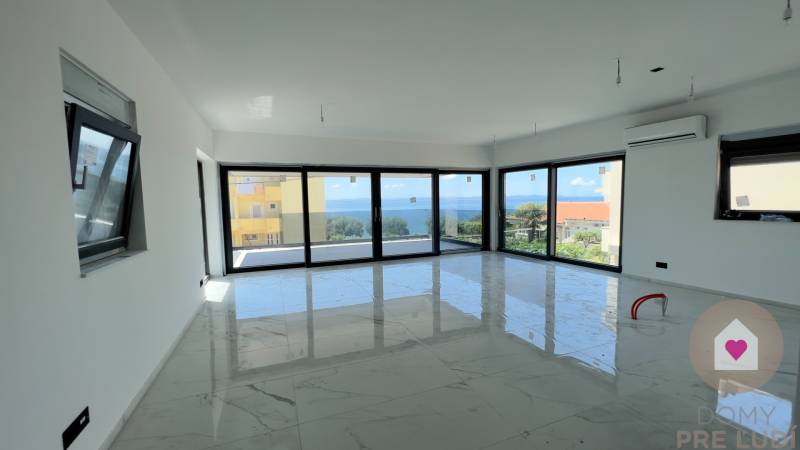 Obývacia izba_apartmán na 1 poschodí na predaj_Kožino_Zadar
