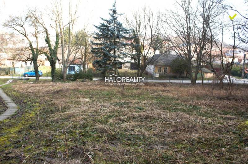 Jalšové Pozemky - bydlení prodej reality Hlohovec