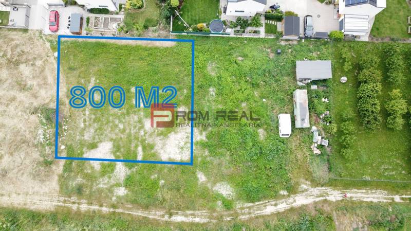 Pozemky - bydlení v Mariance na ulici Na Ovsisku, 800 m², ohraničené modrou čárou.