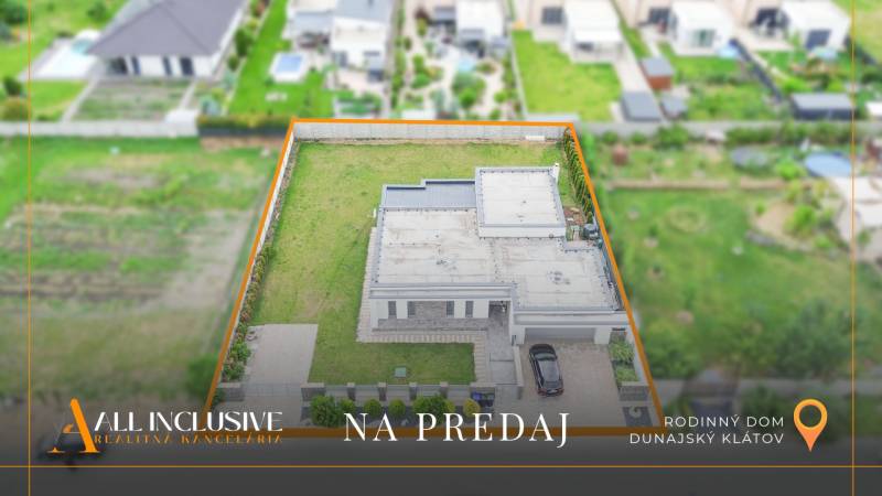 Rodinný dům na prodej v Dunajském Klátově z ptačí perspektivy, ohraničený pozemek.