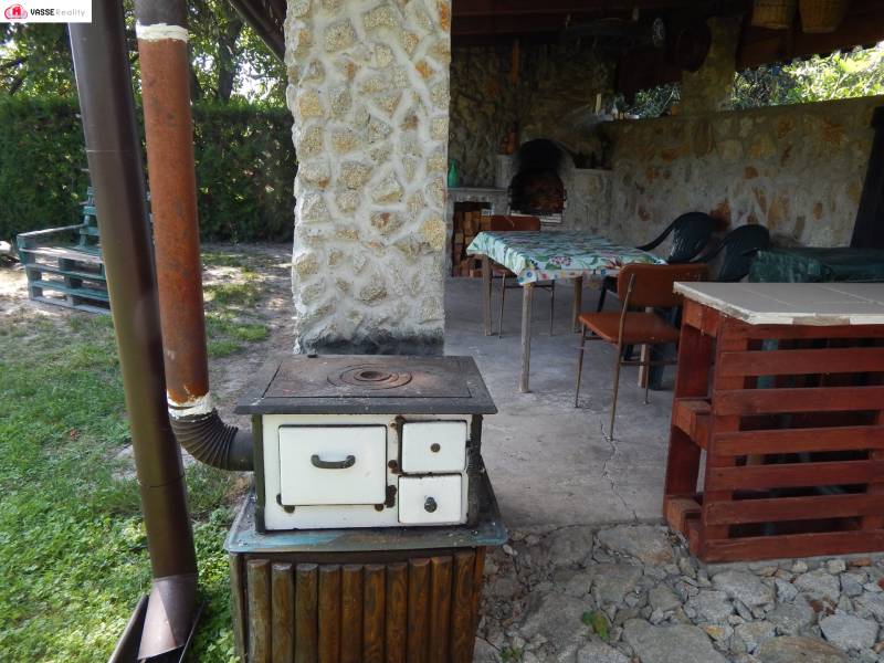 Kouzelná chata v Klížské Němé s pecí a zahradním posezením na relaxaci.