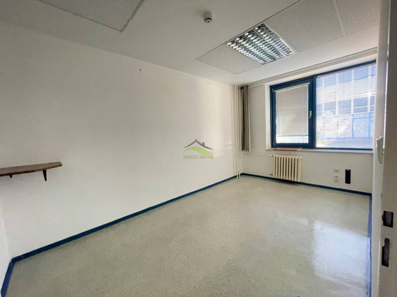Samozřejmě, prosím poskytněte text, který chcete přeložit do češtiny.