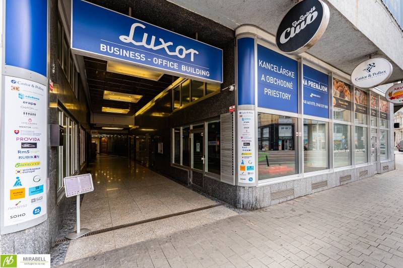 Kanceláře k pronájmu v budově Luxor na Štúrově ulici v Bratislavě - Starém Městě.