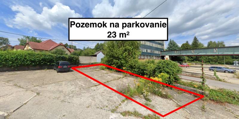 Pozemek na parkování v Handlové na Štrajkové ulici, komerční plocha 23 m².