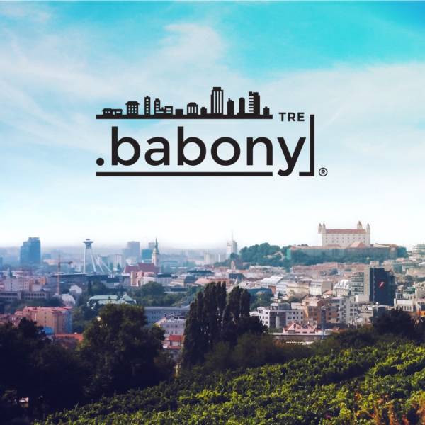 Výhled na Bratislavu, hrad, panorama na ulici Okružná, nabídka pozemky - bydlení.