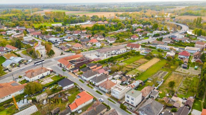 10 - 2025-10-24T092029.102.jpg