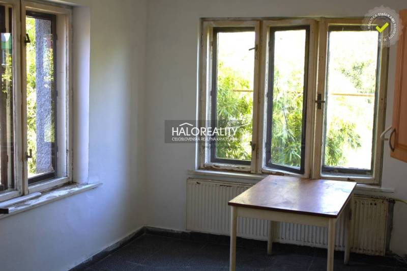 Omlouvám se, ale potřeboval bych vědět, co přesně chcete přeložit do češtiny. Můžete mi prosím poskytnout text, který chcete přeložit?