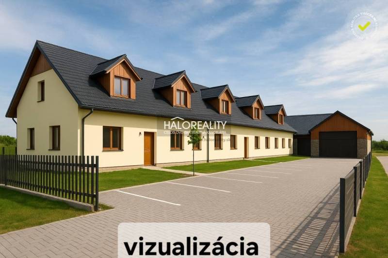 Rodinný dům v Tibavě s moderním designem, vícegenerační stavba, prostorný dvůr a parkování.
