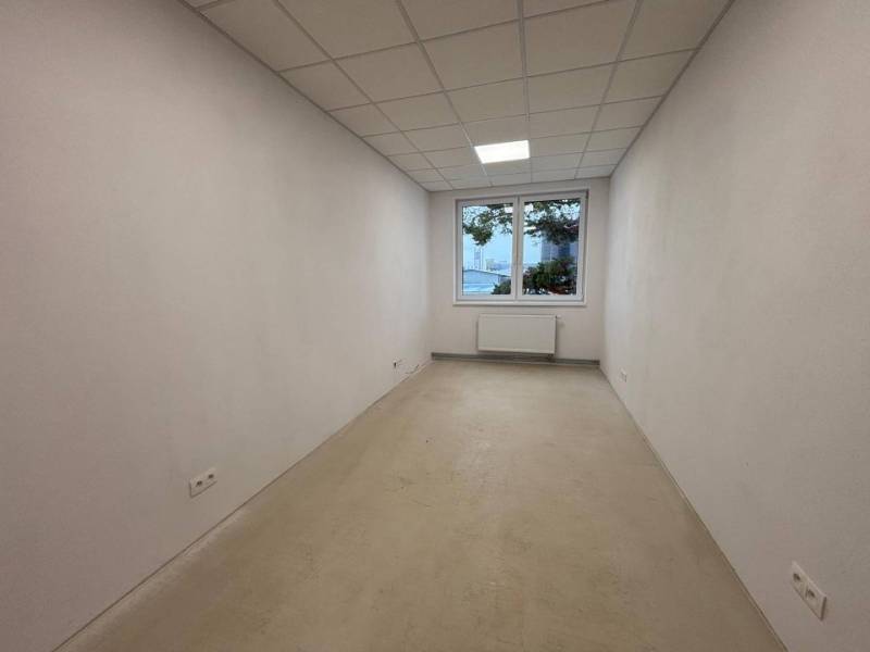 Samozřejmě, poskytněte prosím text, který chcete přeložit do češtiny.