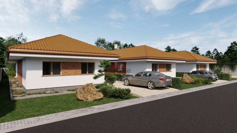 Rodinný dům na ulici Veselé ve Veselém má nízkou střechu a upravenou zahradu.