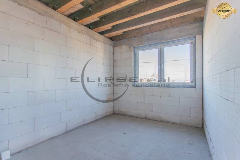 Samozřejmě, prosím poskytněte text, který chcete přeložit do češtiny.