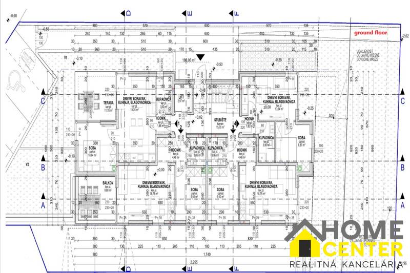 Architektonický návrh rekreačního apartmánu s přesnými rozměry a dispozicí interiéru.
