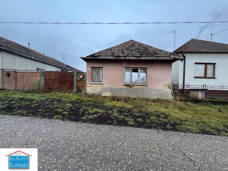 Rodinný dům v Dubníku na ulici Dubník nabízí pozemky pro bydlení.