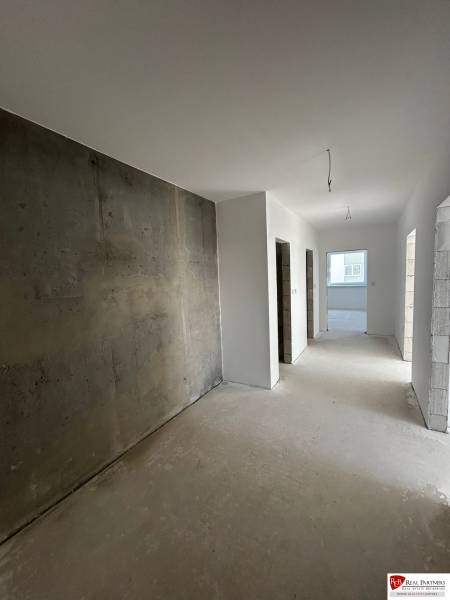 WhatsApp Image 2025-08-11 at 16.28.15 (6).jpeg