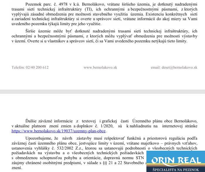 Text o pozemku v Bernolákově, Dukelská, omezení technické infrastruktury pro komerční využití.