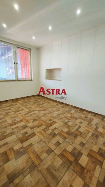 Omlouvám se, ale potřeboval bych vědět, co konkrétně chcete přeložit do češtiny. Můžete mi prosím poskytnout text, který potřebujete přeložit?