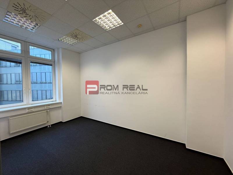 Je mi ľúto, ale nemám text, ktorý by som mohol preložiť. Mohli by ste mi poskytnúť text, ktorý potrebujete preložiť do češtiny?