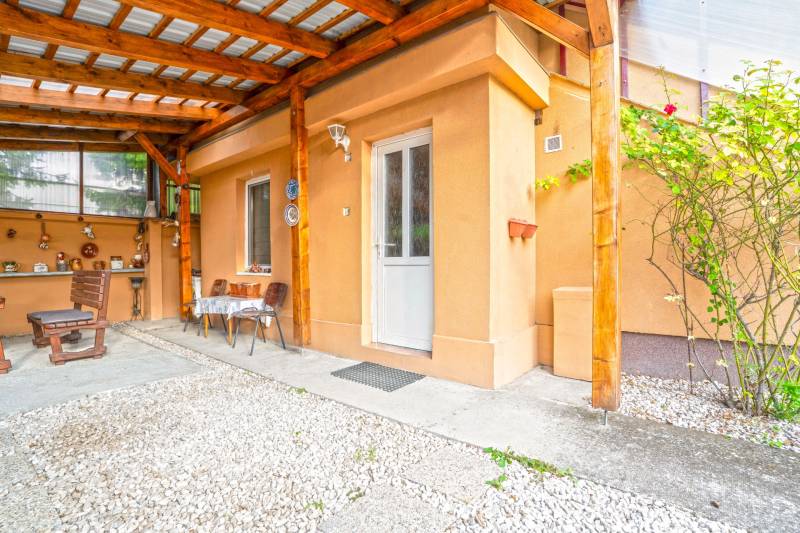 19 - 2025-09-23T131609.079.jpg