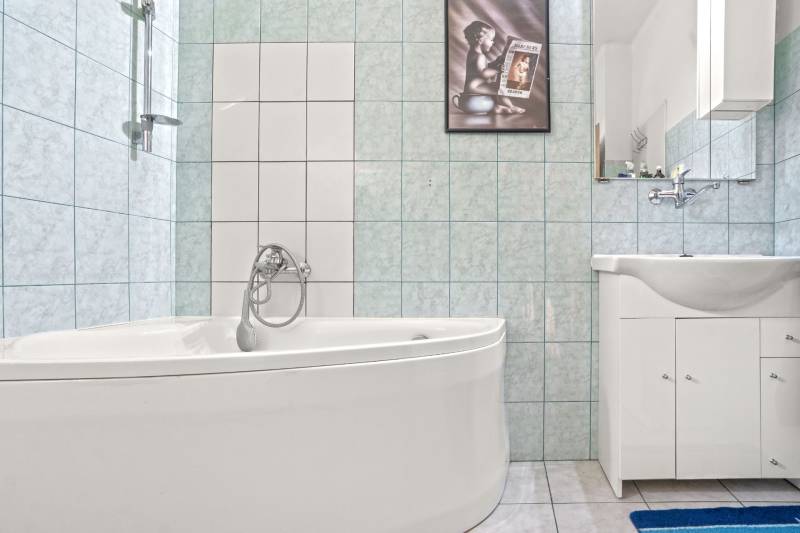 12 - 2025-09-23T131625.617.jpg