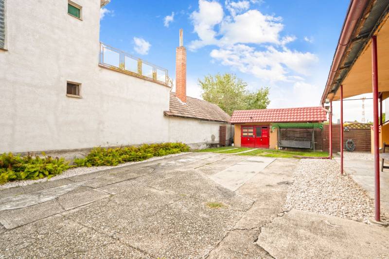 18 - 2025-09-23T131610.392.jpg