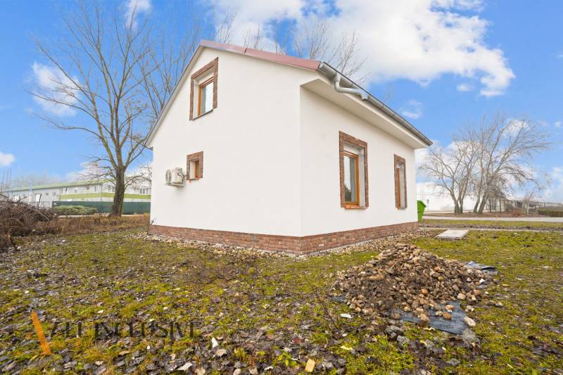 2 - 2025-12-31T095717.728.jpg