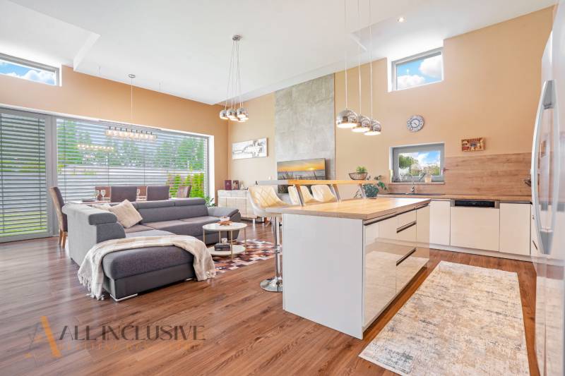 2 - 2025-07-04T210042.578.jpg