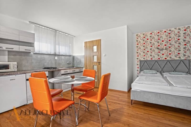 8 - 2025-08-11T114026.404.jpg