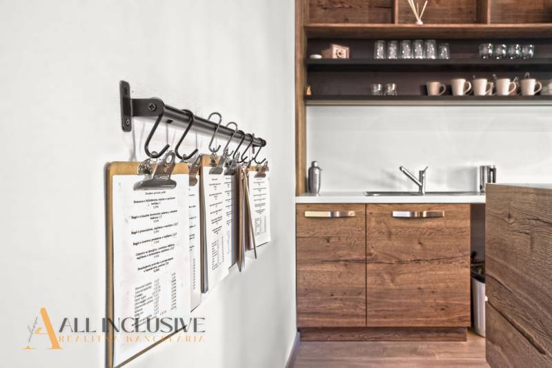 7 - 2025-09-22T100216.090.jpg