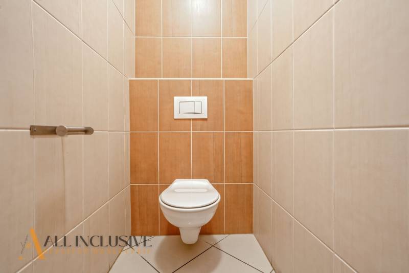 11 - 2025-09-22T100210.780.jpg