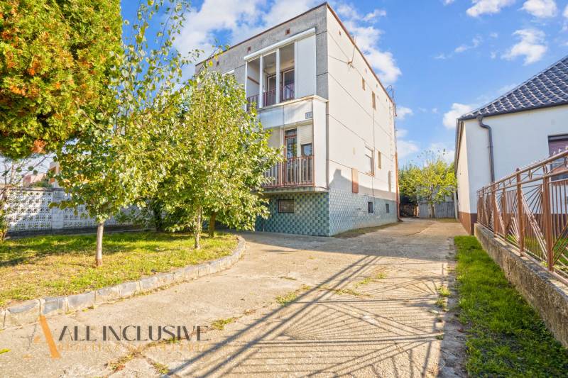 4 - 2025-10-20T135824.961.jpg