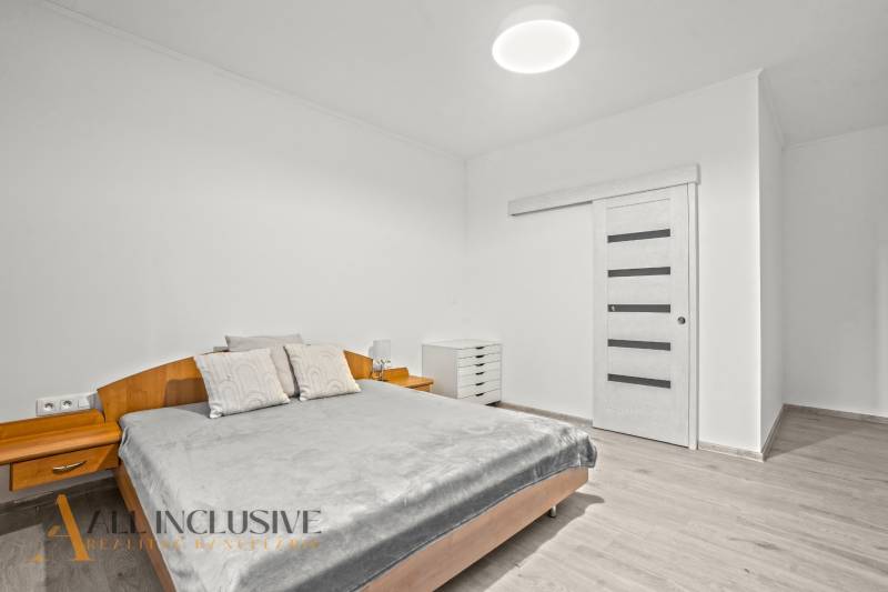 9 - 2025-11-06T132220.995.jpg