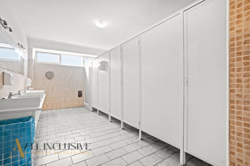 10 - 2025-12-09T103223.817.jpg