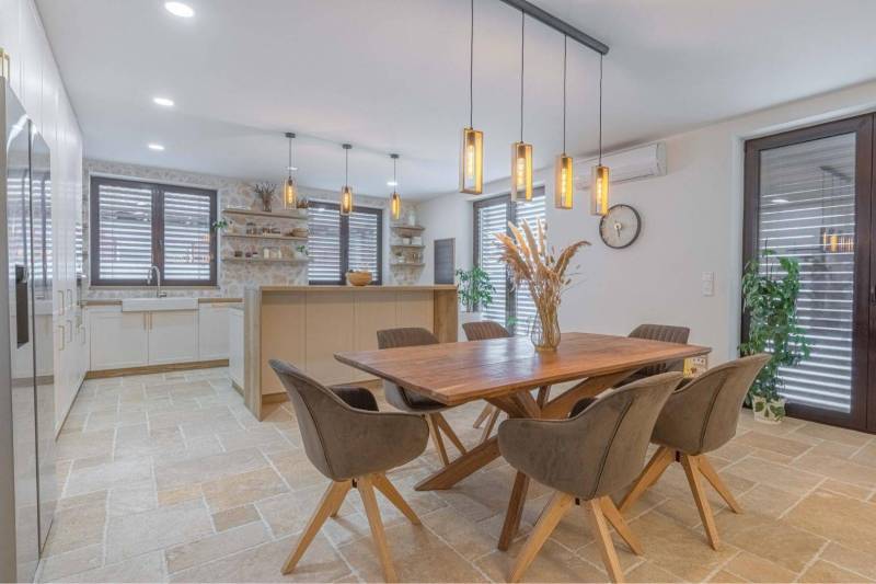 ALL INCLUSIVE |NA PREDAJ 4 IZB RD S DVOJGARÁŽOU, DUNAJSKÁ STREDA