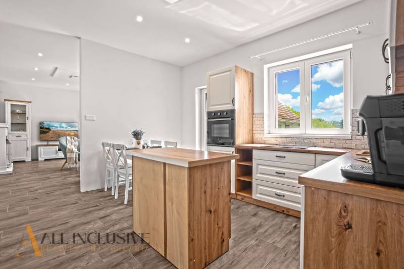 1 - 2025-08-11T142803.758.jpg