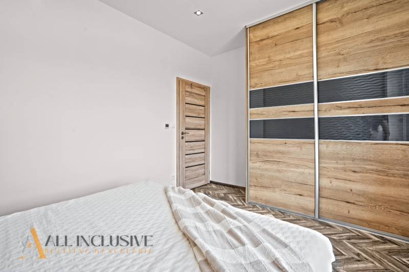 13 - 2025-08-28T111344.721.jpg